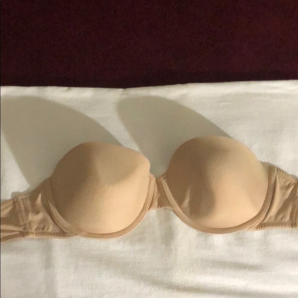 Victoria’s Secret Nude Strapless Bra 38D